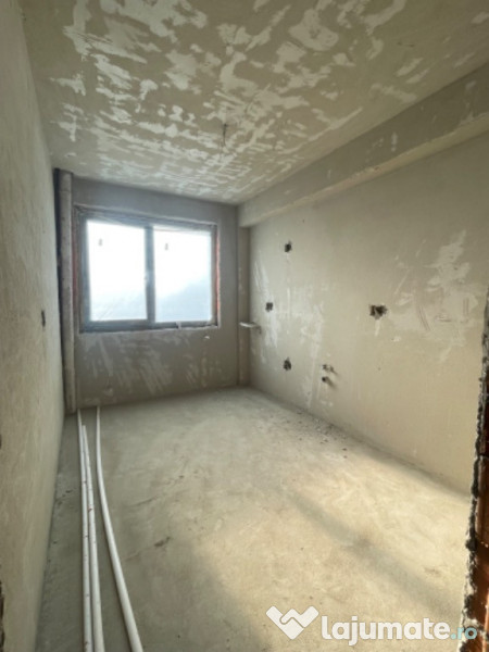 Ap.2 camere decomandat, finisaje la alegere, loc de parcare 