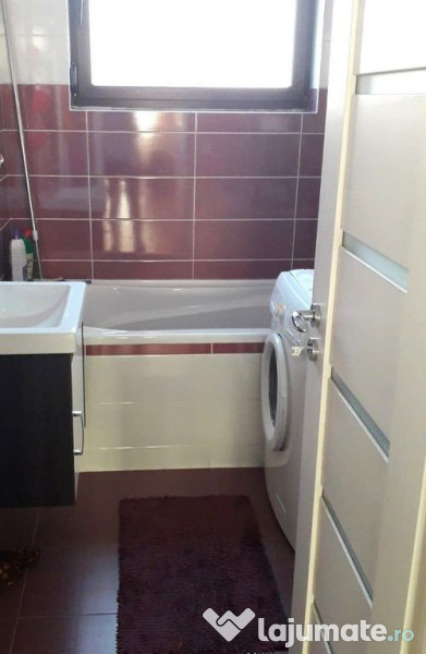 Apartament 3 camere Tractorul