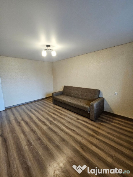 Aparatment cu 2 camere in zona Planete , strada Apollo 