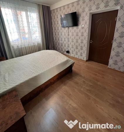 Garsoniera in zona Tractorul