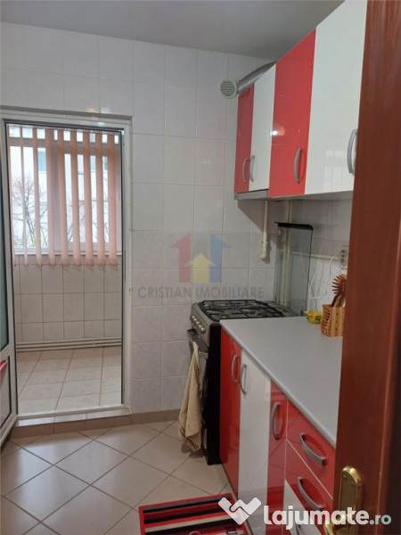 2 camere Confort 1 Decomandat, etaj 3, Renovat, Radu Negru 