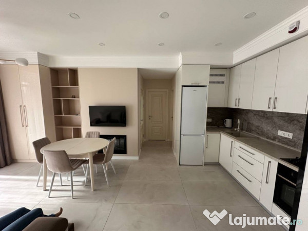 Spre inchiriere apartament cu 2 camere Florilor 