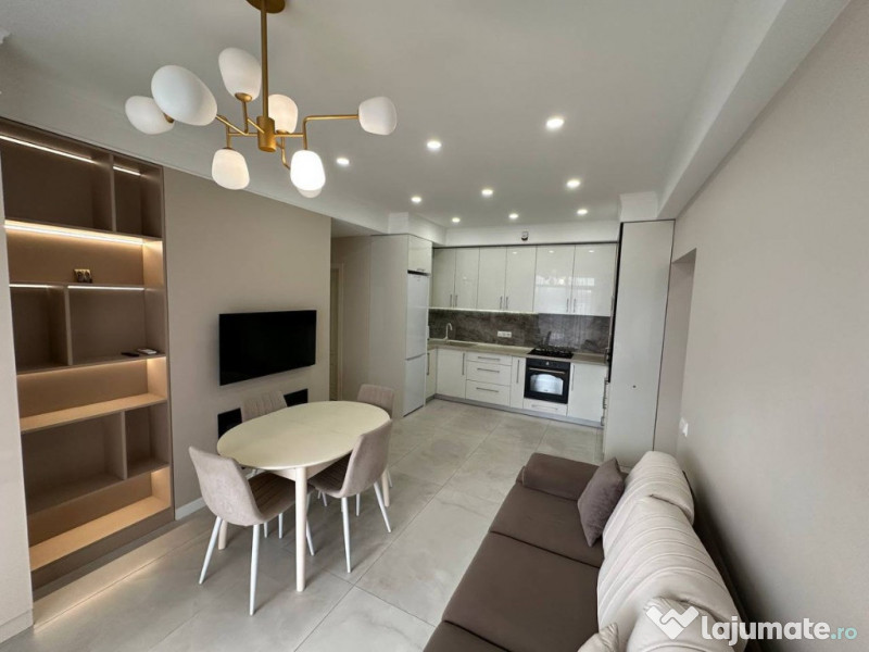 Spre inchiriere apartament cu 2 camere Florilor 