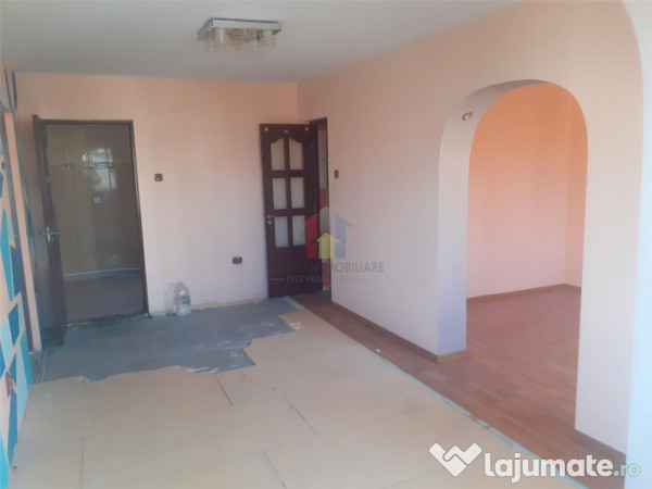 Disponibil Imediat! 4 camere, etaj 3 Obor 