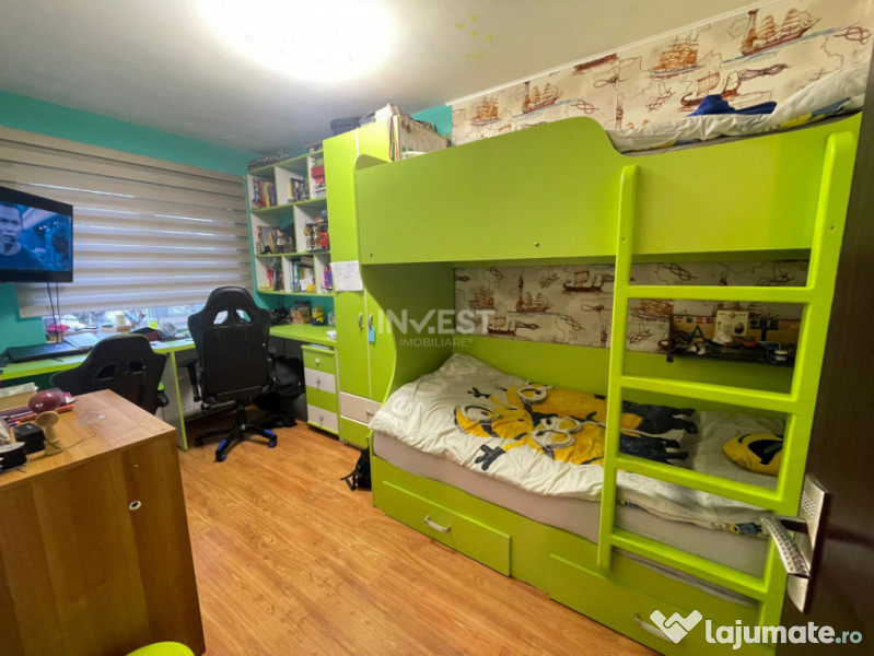 Apartament 3 camere - etajul 2 - Podu Roș, Primăverii