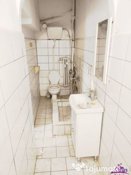 Spatiu birou central