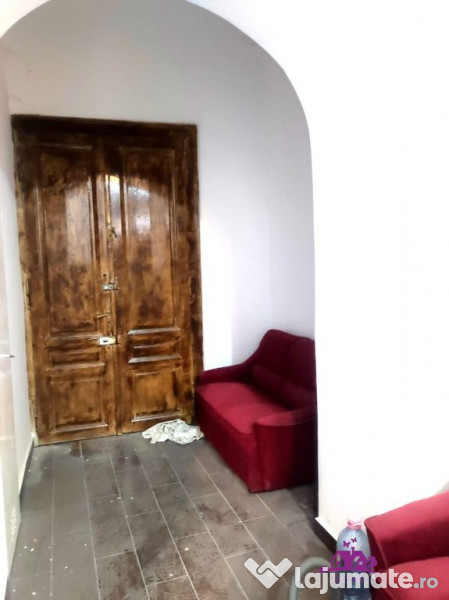 Spatiu birou central