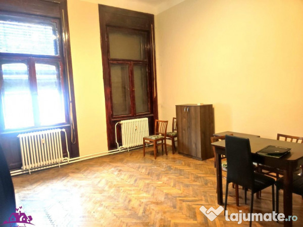 Spatiu birou central