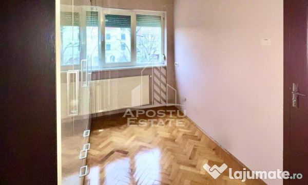 Apartament cu 3 camere, zona Podgoria