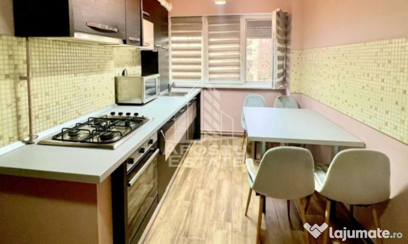 Apartament cu 3 camere, zona Podgoria