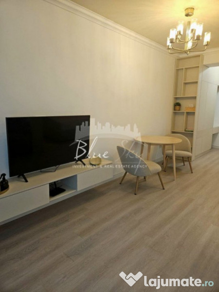 Studio modern cu vedere la mare în Mamaia Nord – Bloc Whi