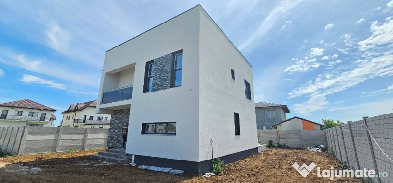 Vila individuala 5 camere /Teren 470 mp /Com.Berceni