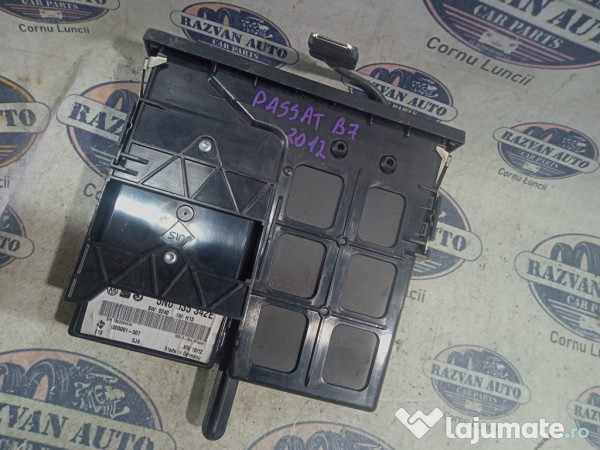 Interfață auxiliară Volkswagen Passat B7 2012