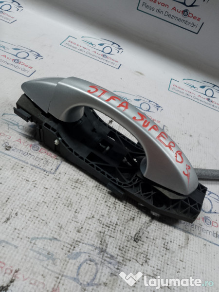 Maner exterior stanga fata Skoda Superb 3 2017