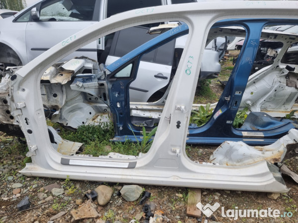 Prag stanga tabla Skoda Octavia 3 2015