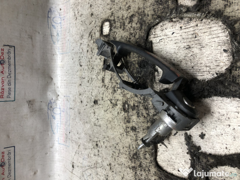 Maner exterior dreapta fata Skoda Octavia 2 Break 2011