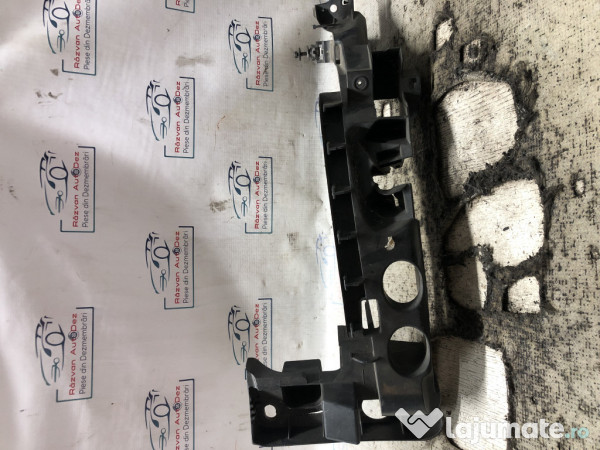 Suport far stanga Audi A3 2010