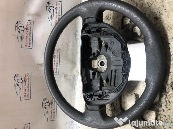 Volan Dacia Duster 2012