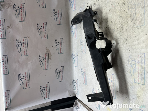 Suport far stanga BMW 320 2010