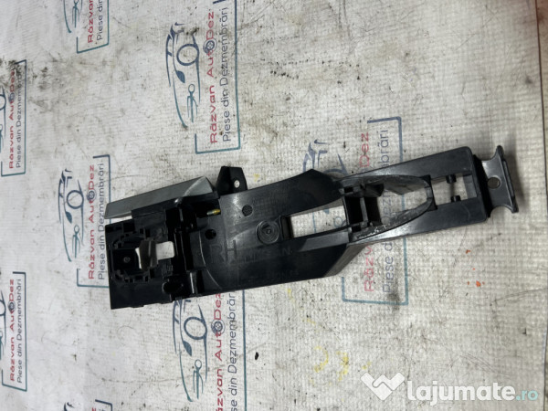 Suport maner exterior spate dreapta Nissan Pulsar 2011