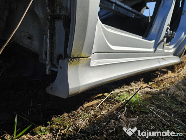 Prag stanga plastic Mercedes B-Class 2005