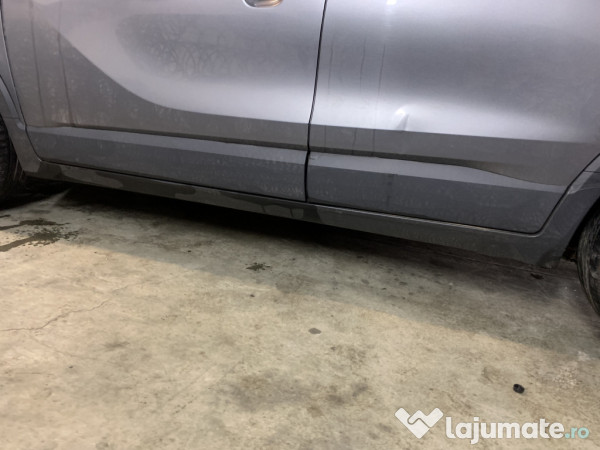 Prag stanga plastic Opel Crossland X 1.2 Benzina 2017