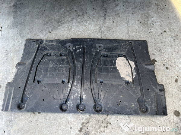 Scut motor plastic Renault Megane 5 - Electric 2023