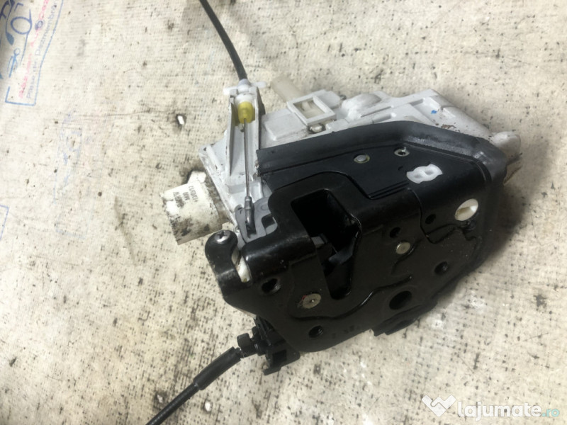 Broasca stanga spate Volkswagen Touareg - Motorina 2012 