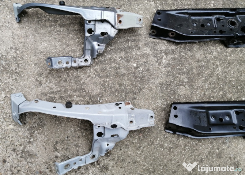 Traversa superioara + ochelari Opel Astra H