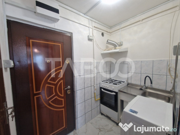 Garsoniera 22mp mobilata si utilata in zona Lazaret - Compa