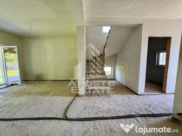 Duplex cu 4 camere si dressing, la alb Calea Urseni la as...