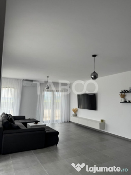 Penthouse de lux de vanzare 4 camere în Sebes 