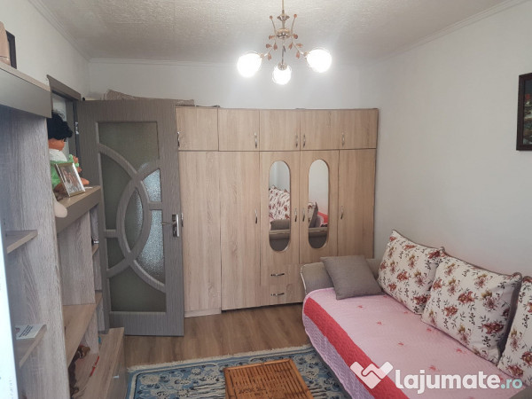 Apartament doua camere, decomandat, mobilat utilat, liber, Orizont 