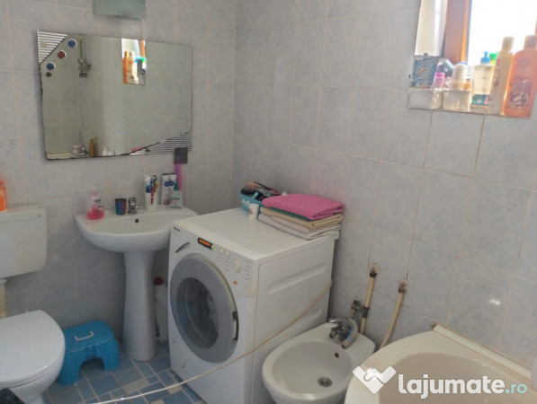 Vand apartament cu 2 camere decomandat in Deva, zona Dorobanti, et 1 