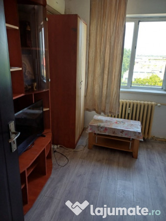 Garsoniera granit -mobilata utilată 