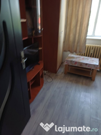 Garsoniera granit -mobilata utilată 