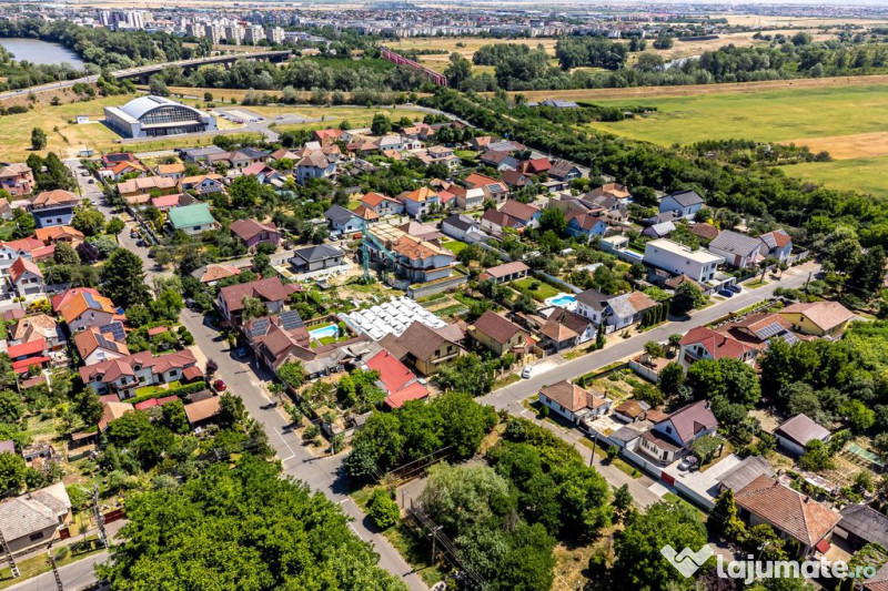 Apartament nou cu 3 camere și grădină in Subcetate 