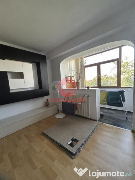 Apartament 3 Camere, Decomandat, Boxa Loc de Parcare, Casa d 