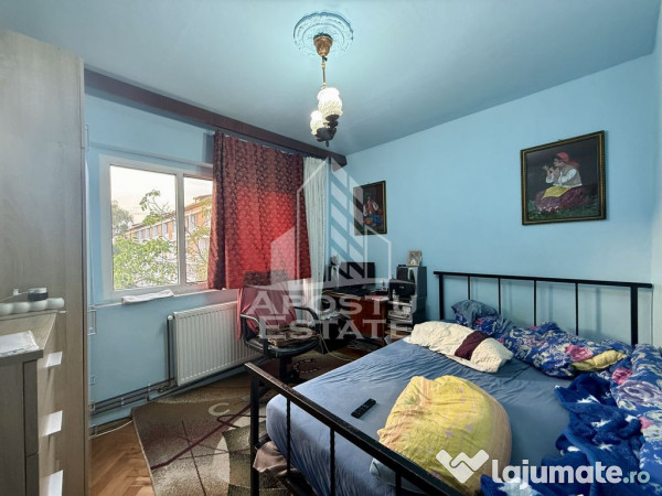 Apartament 3 camere, 2 bai, etaj intermediar, Complexul S... 