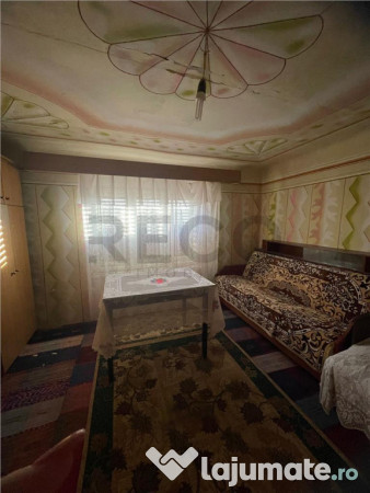 Reco Casa 3 camere si teren 2600mp in Burzuc 