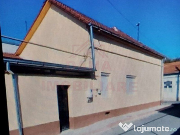 CASĂ ÎN CARANSEBEȘ \ ZONĂ CENTRALĂ / 150mp utili /DI...