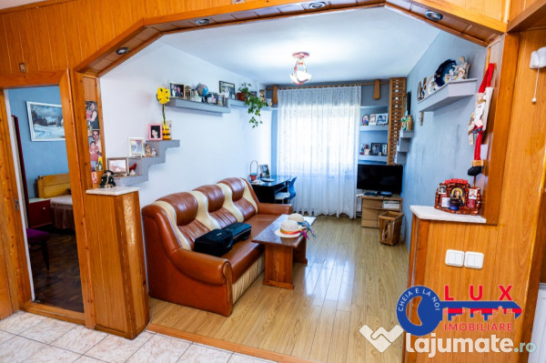 ID 3613 Apartament 3 camere pe Strada Babadag