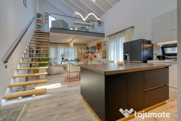 Casa cu palmieri din Corbeanca