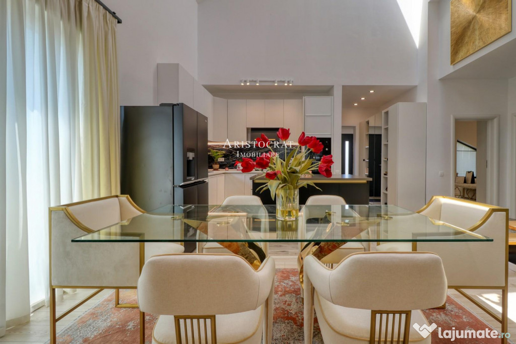 Casa cu palmieri din Corbeanca