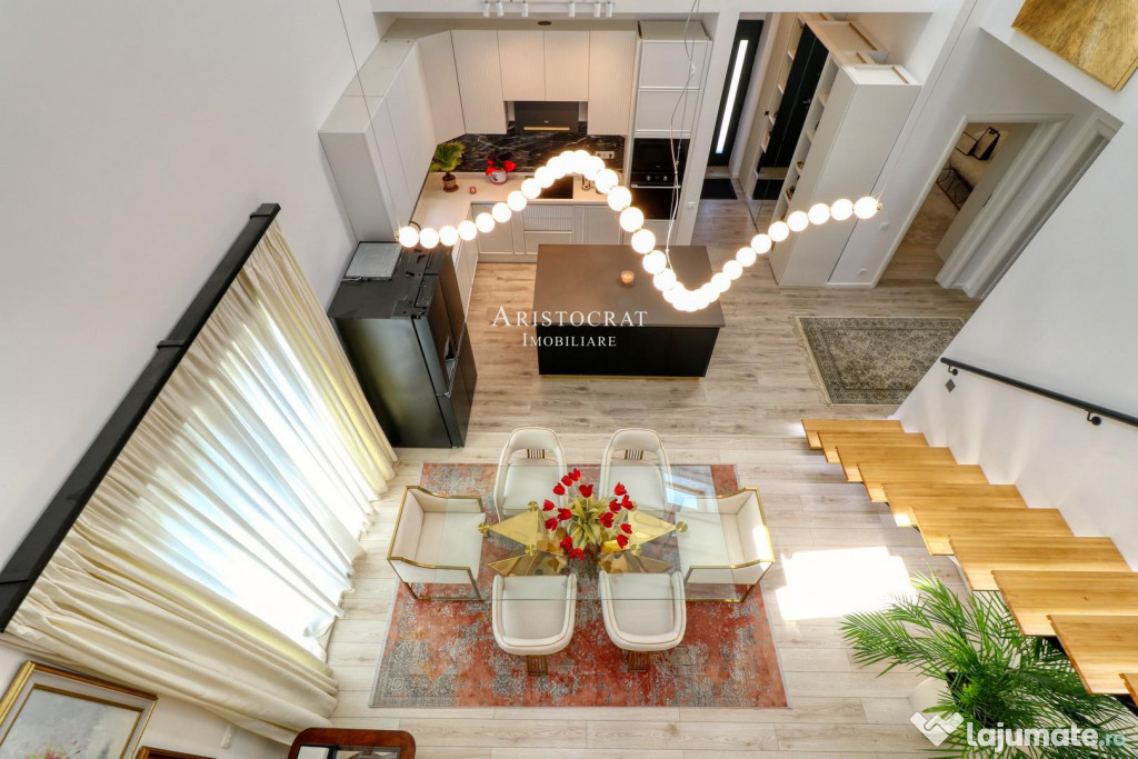 Casa cu palmieri din Corbeanca