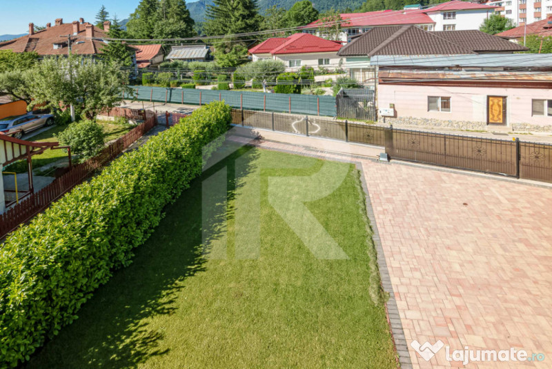 Vilă de vânzare în Bușteni – 8 dormitoare, vedere dire 