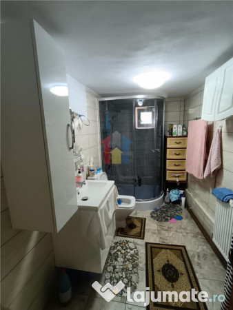 Casa 5 camere, teren 182 mp, Islaz-Plantelor 