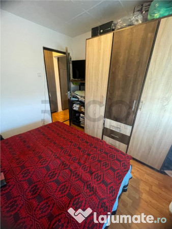 RECO Apartament de 3 camere la pret de 2 camere zona Rogeri 