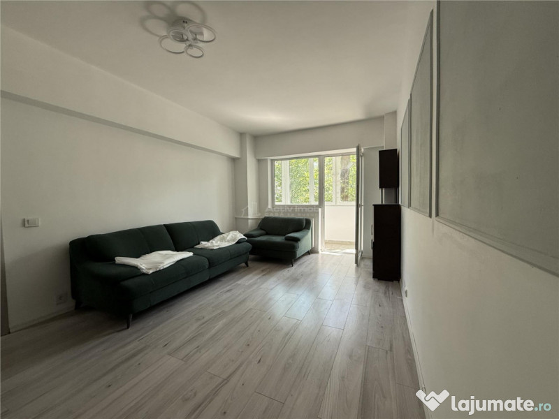 Basarabia-Chisinau-Strada Herta,3 camere decomandat