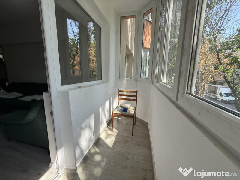 Basarabia-Chisinau-Strada Herta,3 camere decomandat